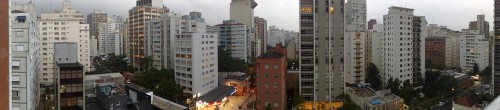 Blick auf die Rua Oscar Freire, Ecke Rua Padre Joao Manuel (klick macht groß)