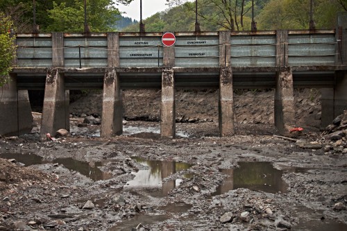 Gewaltschütz am Obergraben des Wasserkraftwerks Auer Kotten